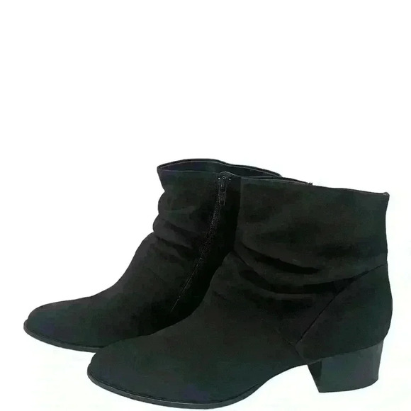 Paul Green 08532 Women’s Black Suede Ruffle Ankle Bootie  Size 8 B - Picture 3 of 12